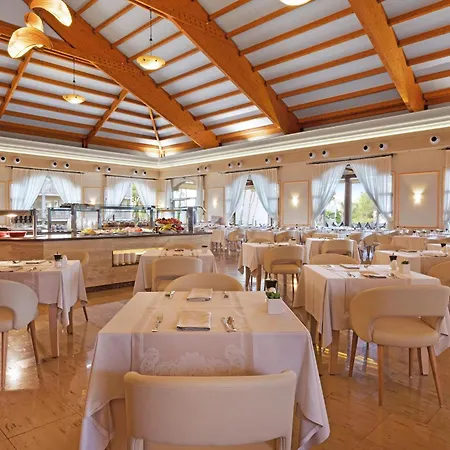 Hotel Viva Cala Mesquida & Adults Only 16 4*